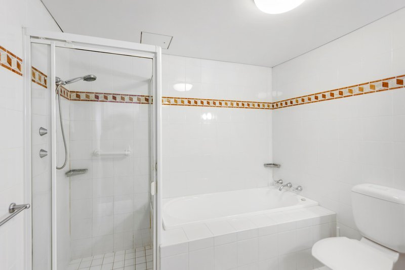 Photo - 1203/2 Quay Street, Haymarket NSW 2000 - Image 7