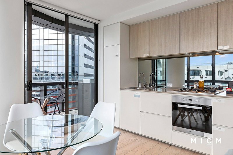 Photo - 1203N/883 Collins Street, Docklands VIC 3008 - Image 5