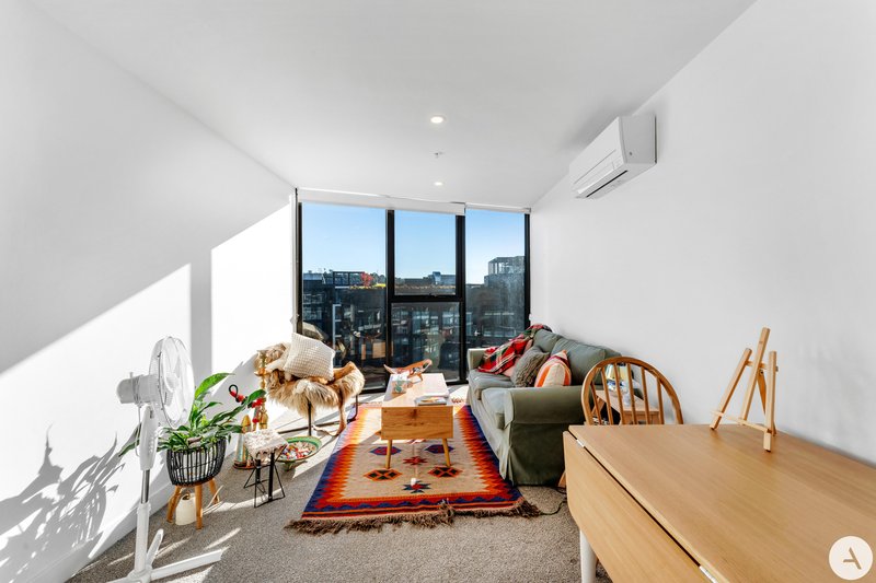 Photo - 1204/2 Furzer Street, Phillip ACT 2606 - Image 2