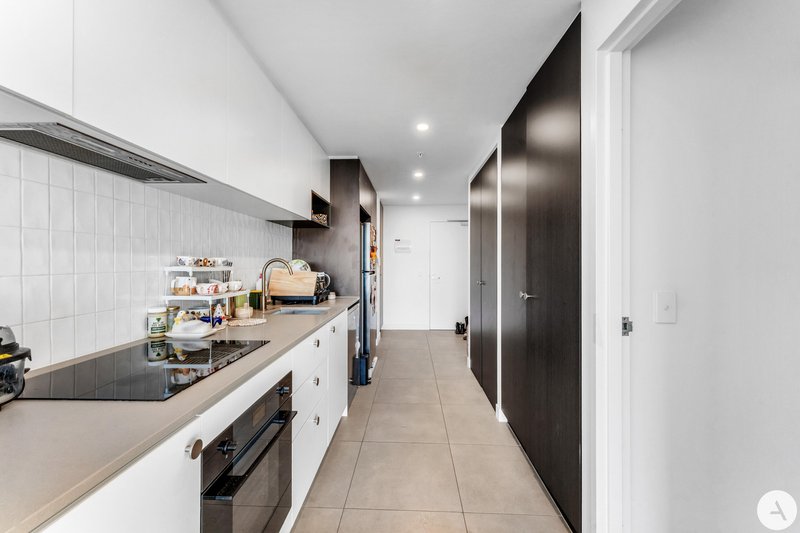 Photo - 1204/2 Furzer Street, Phillip ACT 2606 - Image 7