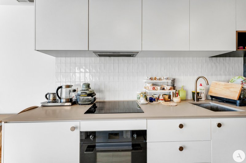 Photo - 1204/2 Furzer Street, Phillip ACT 2606 - Image 10