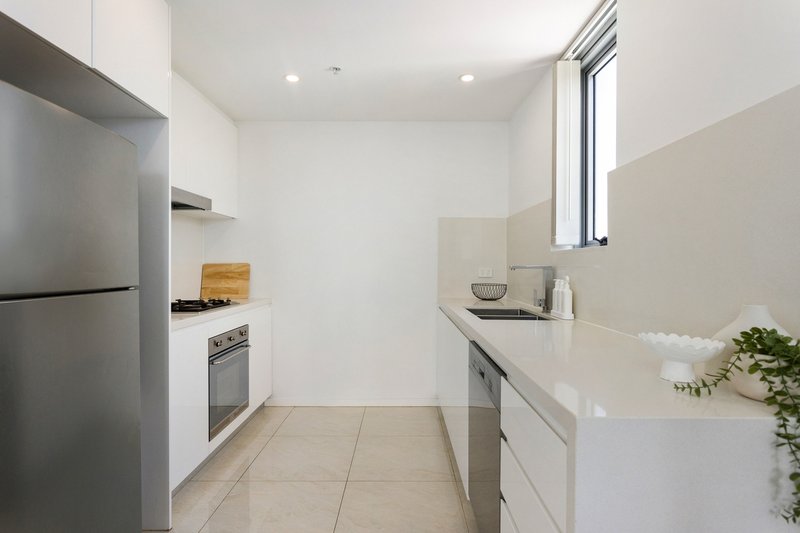 Photo - 1204/30 Burelli Street, Wollongong NSW 2500 - Image 2