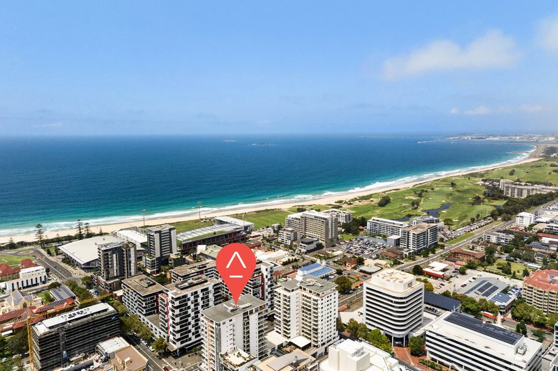 Photo - 1204/30 Burelli Street, Wollongong NSW 2500 - Image 8