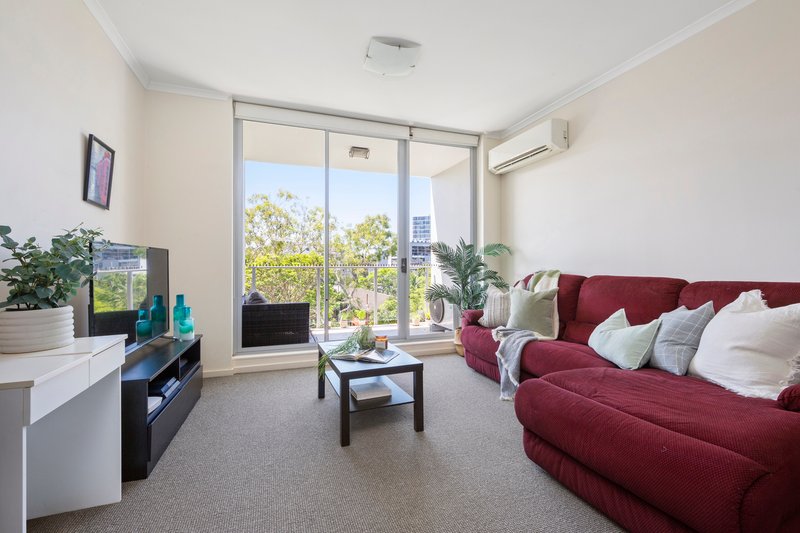 Photo - 1205/10 Sturdee Parade, Dee Why NSW 2099 - Image 2