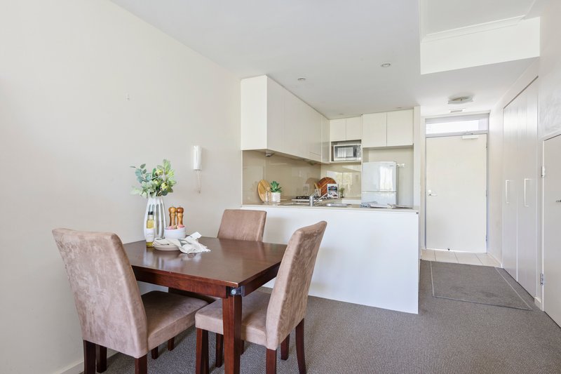 Photo - 1205/10 Sturdee Parade, Dee Why NSW 2099 - Image 5