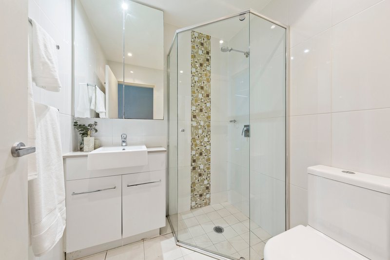 Photo - 1205/10 Sturdee Parade, Dee Why NSW 2099 - Image 6