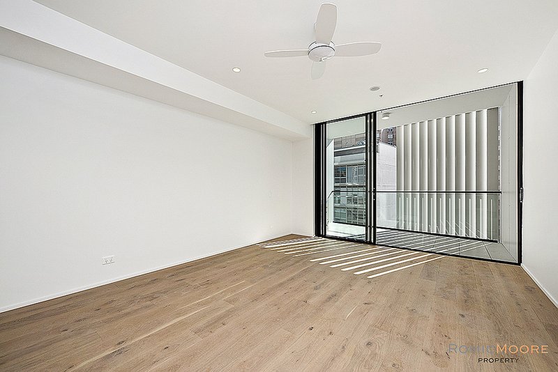 Photo - 1205/109 Oxford Street, Bondi Junction NSW 2022 - Image 3