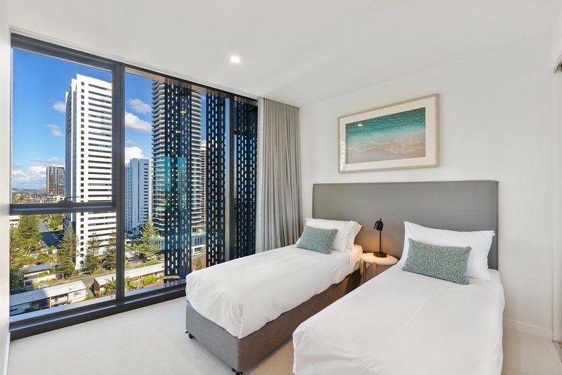 Photo - 1205/12 Philip Avenue, Broadbeach QLD 4218 - Image 10