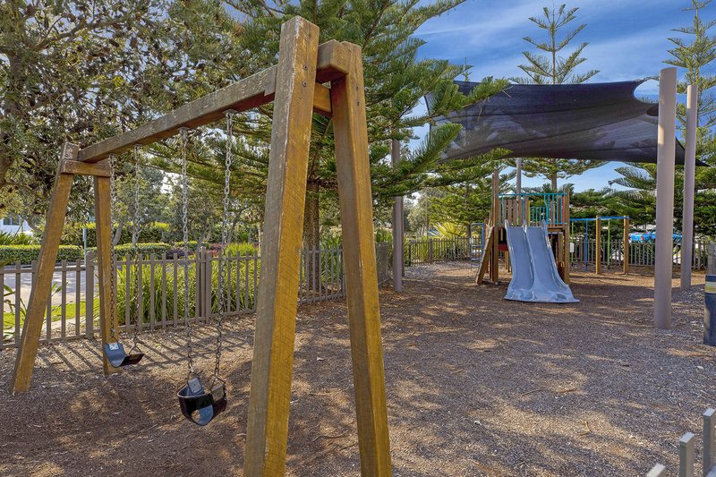 Photo - 1205/3 Birkdale Place, Magenta NSW 2261 - Image 16