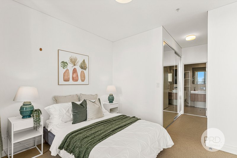 Photo - 1205/99 Forest Road, Hurstville NSW 2220 - Image 4