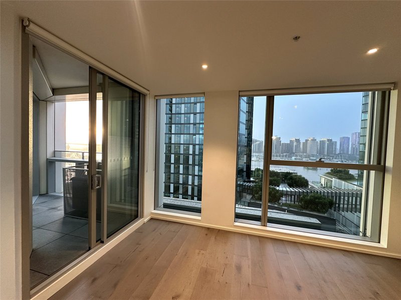Photo - 1205w/888 Collins Street, Docklands VIC 3008 - Image 2