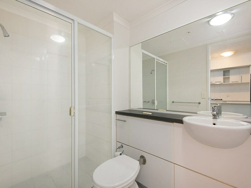 Photo - 1206/79 Albert Street, Brisbane City QLD 4000 - Image 7