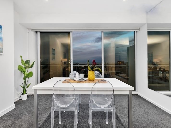 Photo - 1207/180 Morphett Street, Adelaide SA 5000 - Image 3