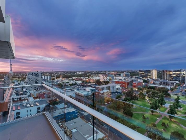 Photo - 1207/180 Morphett Street, Adelaide SA 5000 - Image 10