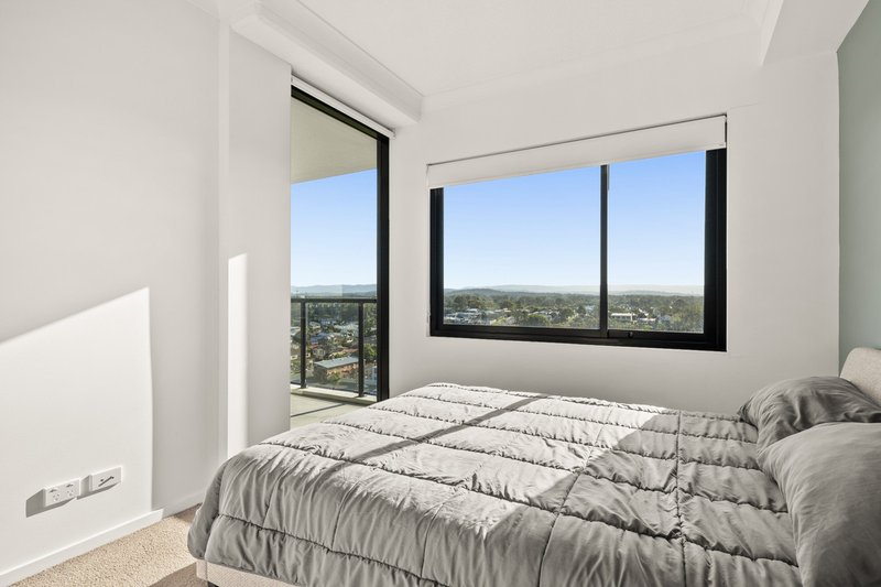 Photo - 1207/372 Marine Parade, Labrador QLD 4215 - Image 6
