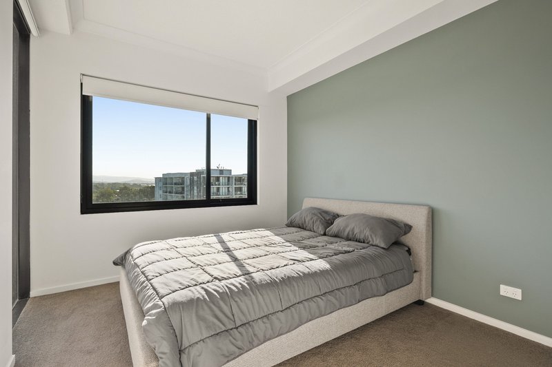 Photo - 1207/372 Marine Parade, Labrador QLD 4215 - Image 12