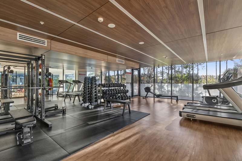 Photo - 1207/372 Marine Parade, Labrador QLD 4215 - Image 18