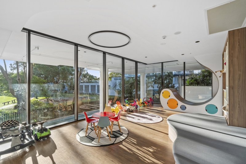 Photo - 1207/372 Marine Parade, Labrador QLD 4215 - Image 22