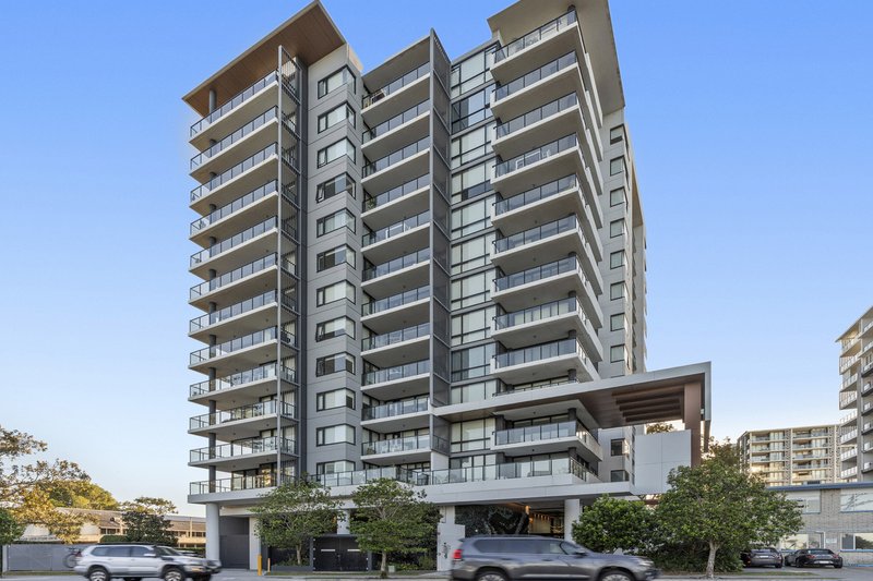 Photo - 1207/372 Marine Parade, Labrador QLD 4215 - Image 24