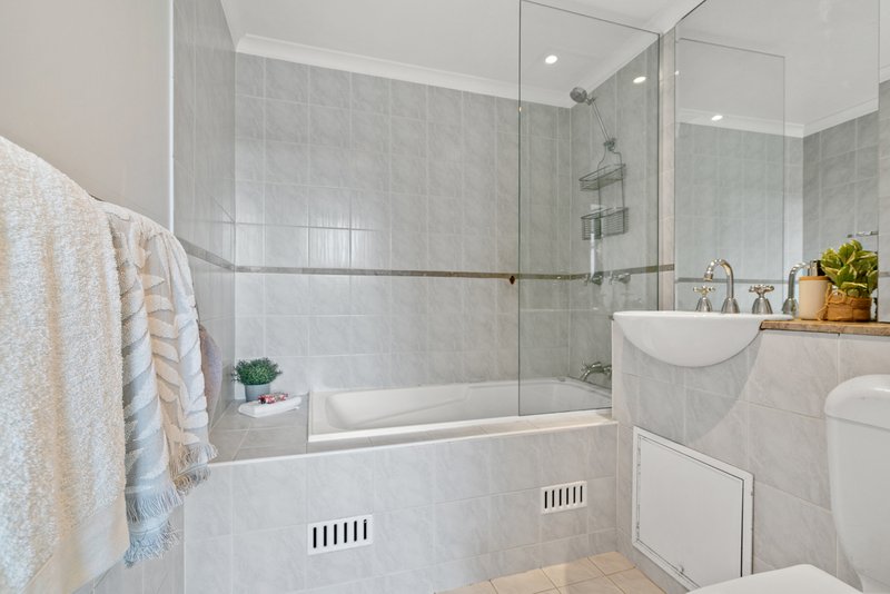 Photo - 1208/174-182 Goulburn Street, Surry Hills NSW 2010 - Image 7