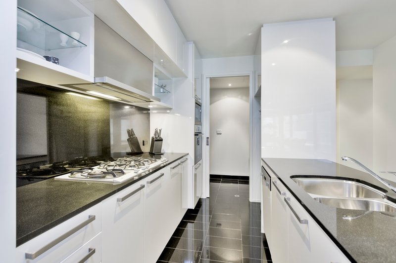 Photo - 1208/7 Riverside Quay, Southbank VIC 3006 - Image 4