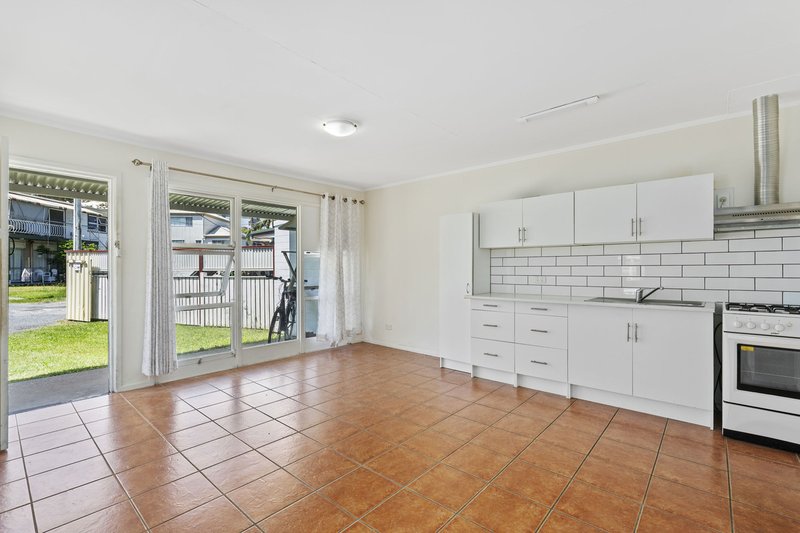 Photo - 1/20B Brighton Street, Biggera Waters QLD 4216 - Image 2