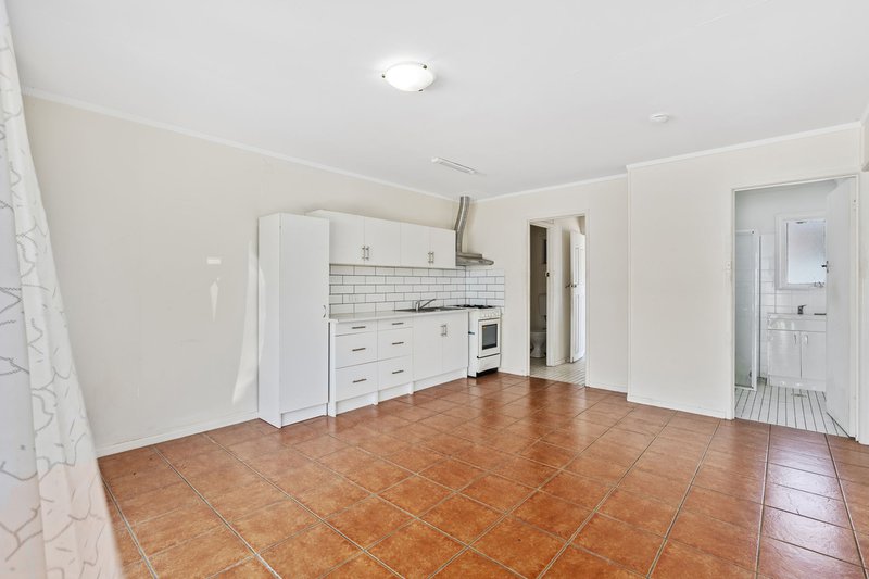 Photo - 1/20B Brighton Street, Biggera Waters QLD 4216 - Image 4