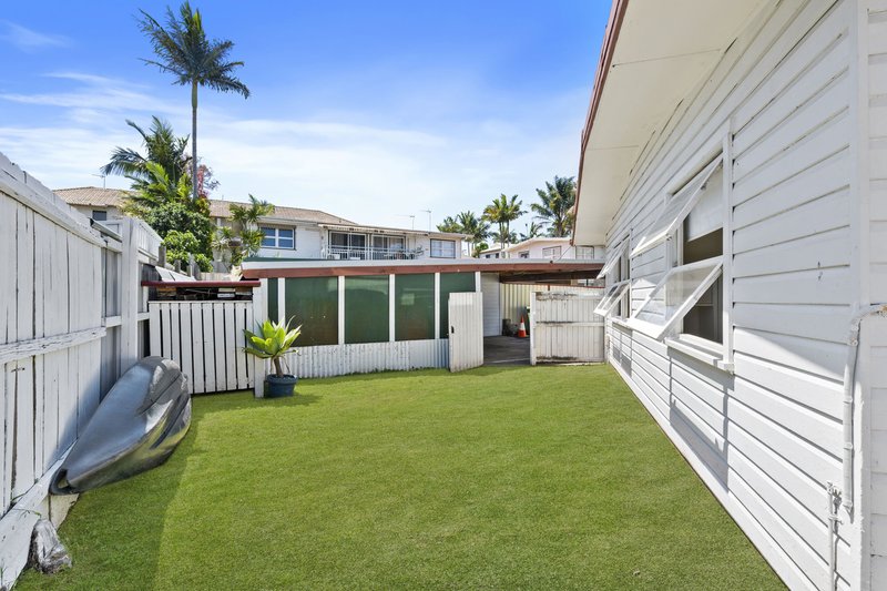 Photo - 1/20B Brighton Street, Biggera Waters QLD 4216 - Image 9