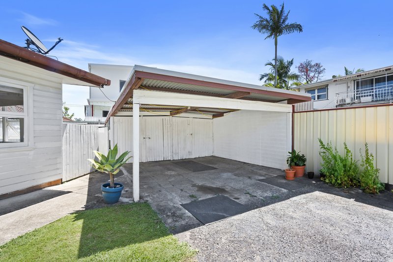 Photo - 1/20B Brighton Street, Biggera Waters QLD 4216 - Image 11