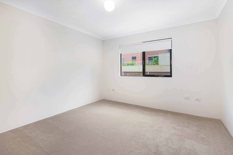 Photo - 1/21-27 Weigand Avenue, Bankstown NSW 2200 - Image 4