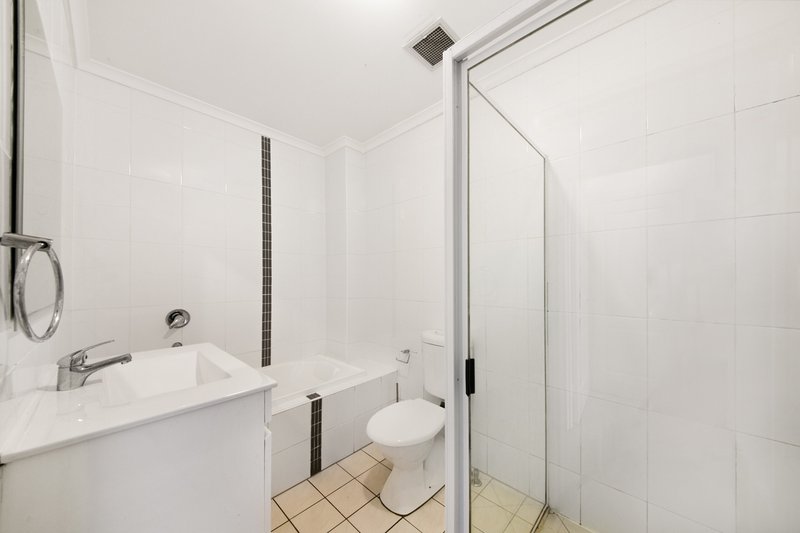 Photo - 12/1-3 Howard Av , Northmead NSW 2152 - Image 5