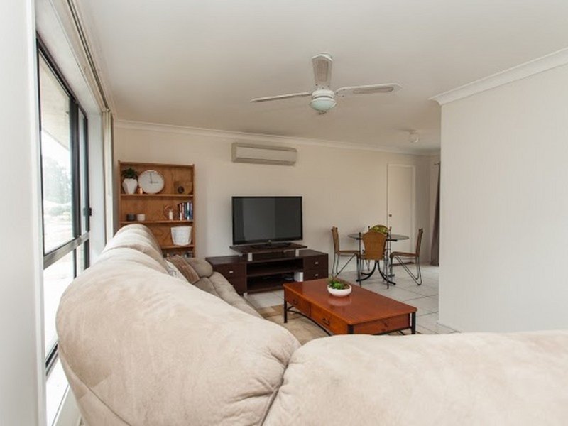 Photo - 121 Alkira Avenue, Cessnock NSW 2325 - Image 10