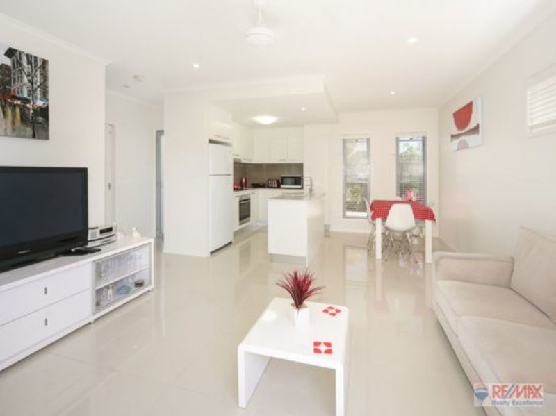 Photo - 1/21 Baden Powell Street, Maroochydore QLD 4558 - Image 9