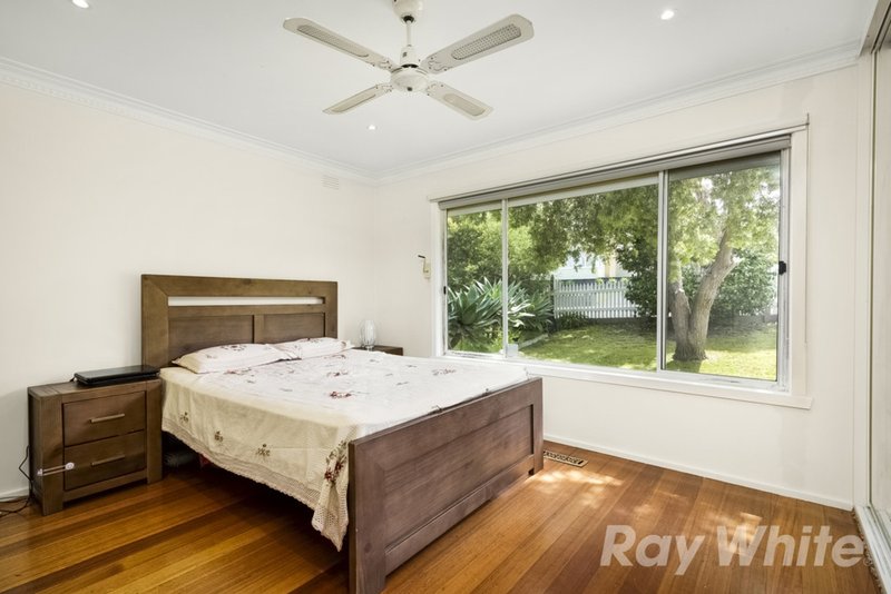 Photo - 1/21 Barbara Avenue, Dandenong North VIC 3175 - Image 5