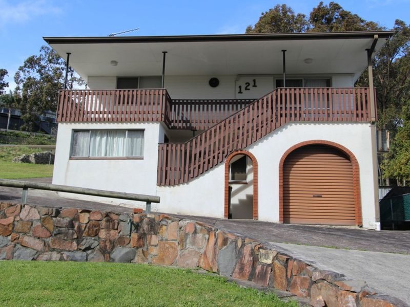 121 Beach Road, Wangi Wangi NSW 2267