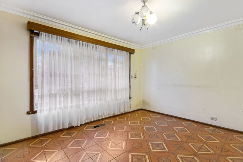 Photo - 121 Bloomfield Road, Keysborough VIC 3173 - Image 6