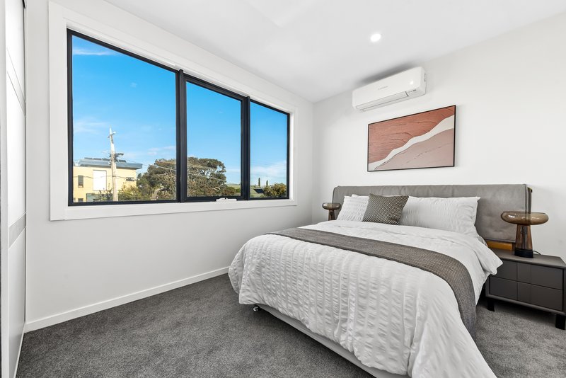 Photo - 1/21 Bondi Road, Bonbeach VIC 3196 - Image 7