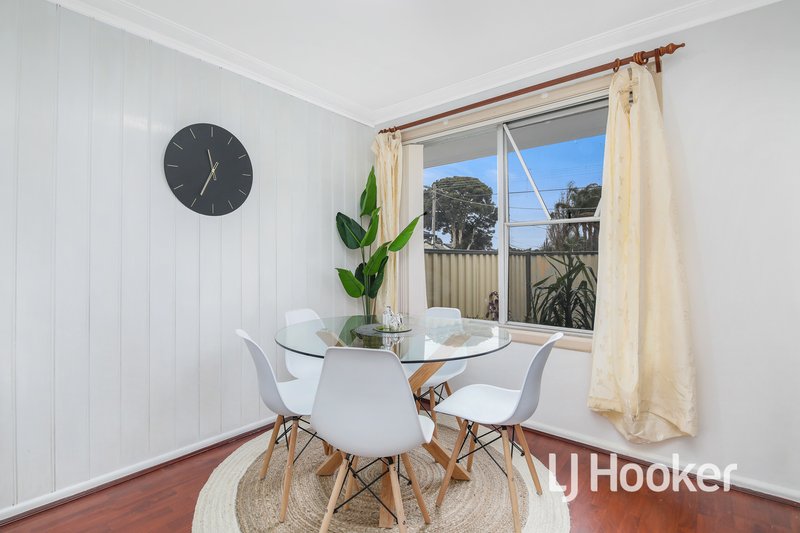 Photo - 1/21 Bride Avenue, Hampton Park VIC 3976 - Image 3