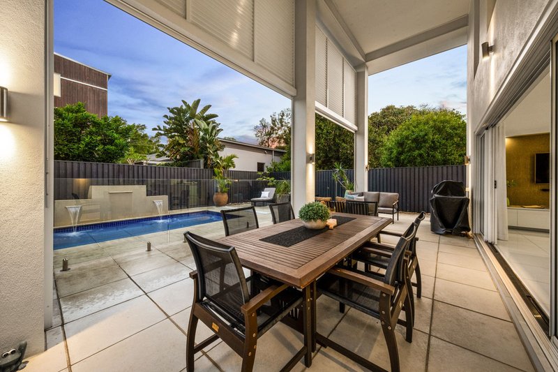 Photo - 121 Bulimba Street, Bulimba QLD 4171 - Image 3