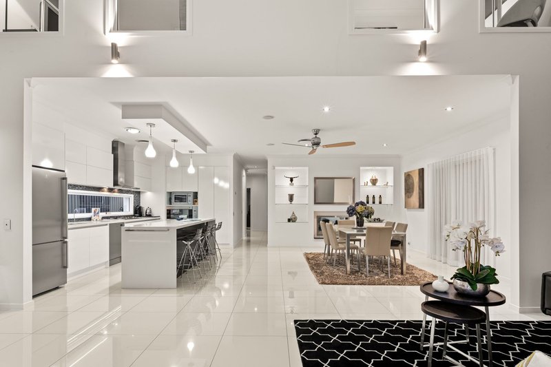 Photo - 121 Bulimba Street, Bulimba QLD 4171 - Image 5