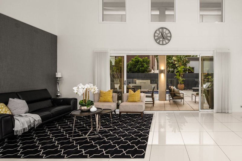 Photo - 121 Bulimba Street, Bulimba QLD 4171 - Image 9
