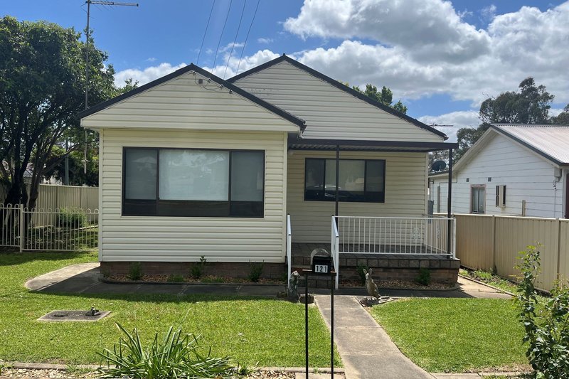 121 Cambridge Street, Cambridge Park NSW 2747