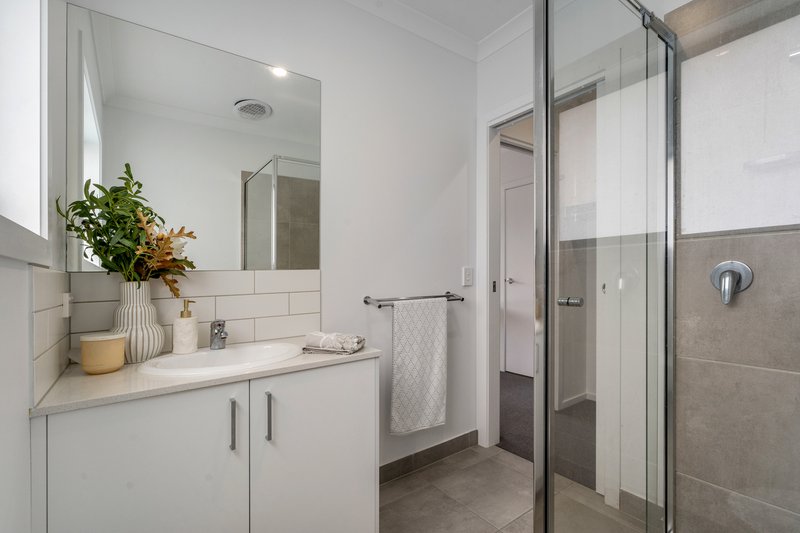 Photo - 121 Carroll Lane, Greenvale VIC 3059 - Image 17