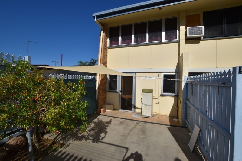 Photo - 1/21 Charles Street, West Gladstone QLD 4680 - Image 10