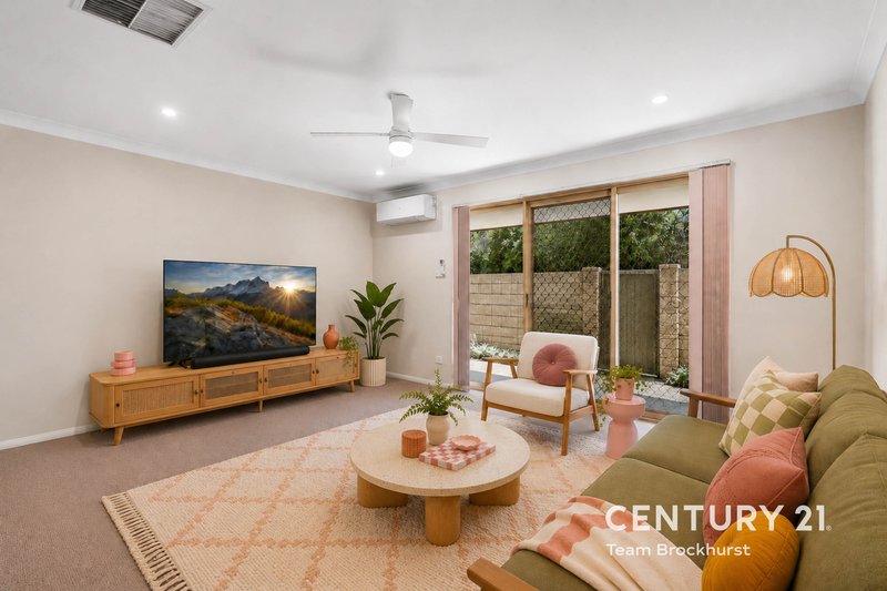 Photo - 12/1 Chesterton Drive, Thornlie WA 6108 - Image 2
