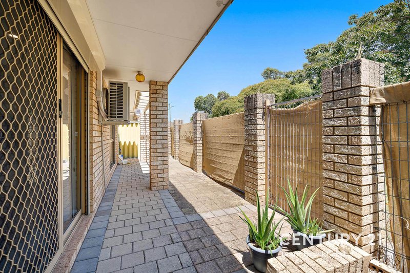 Photo - 12/1 Chesterton Drive, Thornlie WA 6108 - Image 17