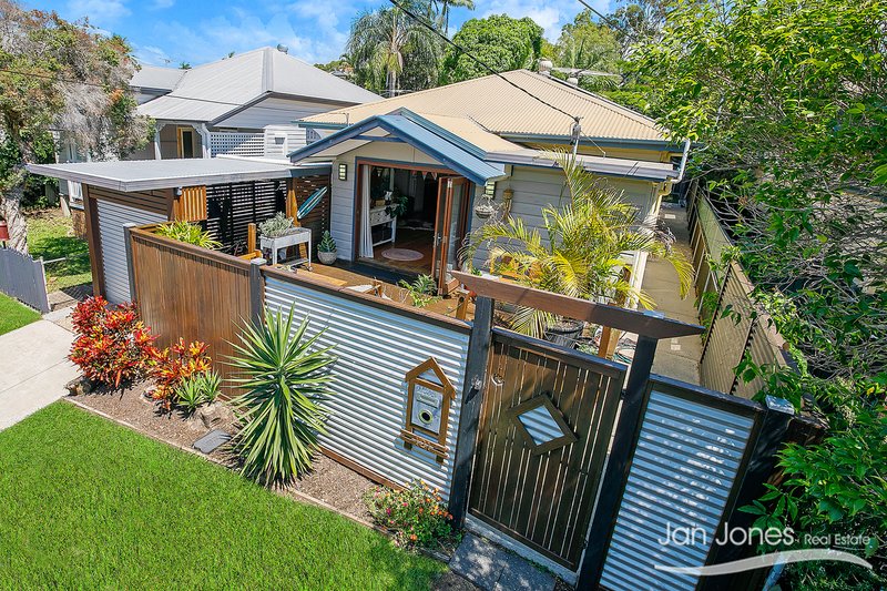 121 Clayton St , Sandgate QLD 4017