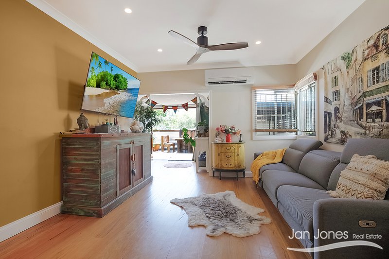 Photo - 121 Clayton St , Sandgate QLD 4017 - Image 4