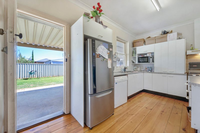 Photo - 121 Collins Street, Broadview SA 5083 - Image 4