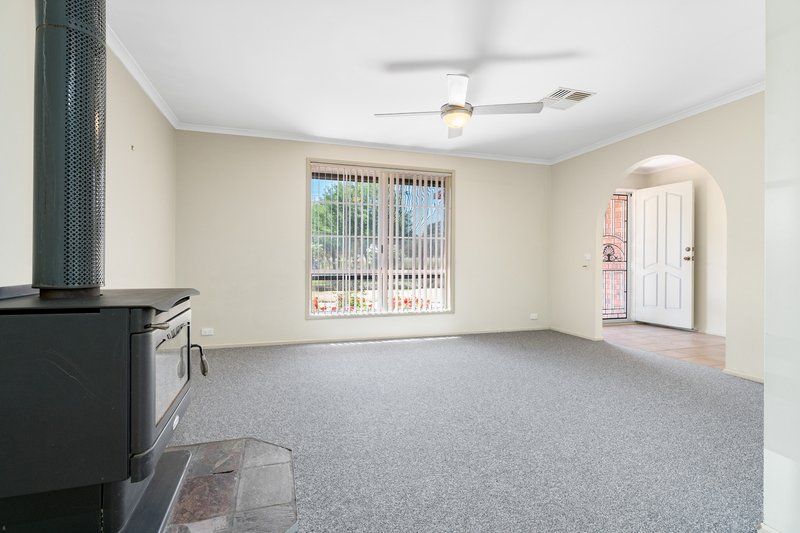 Photo - 121 Commercial Street, Walla Walla NSW 2659 - Image 5